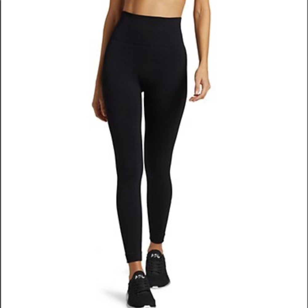 NWT WeWoreWhat Black Seamless Leggings